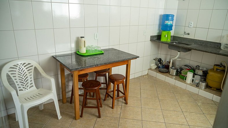 Apartamento 02 dormitórios 300 metros da Piúma - ES