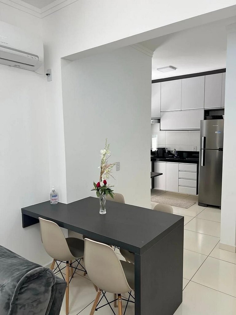 Apartamento com 1 dormitório - Praia Grande - SP