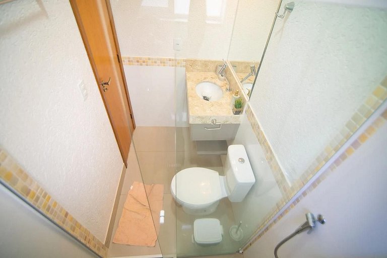 Casa Luxo em Condomínio Fechado com piscina e mesa de sinuca